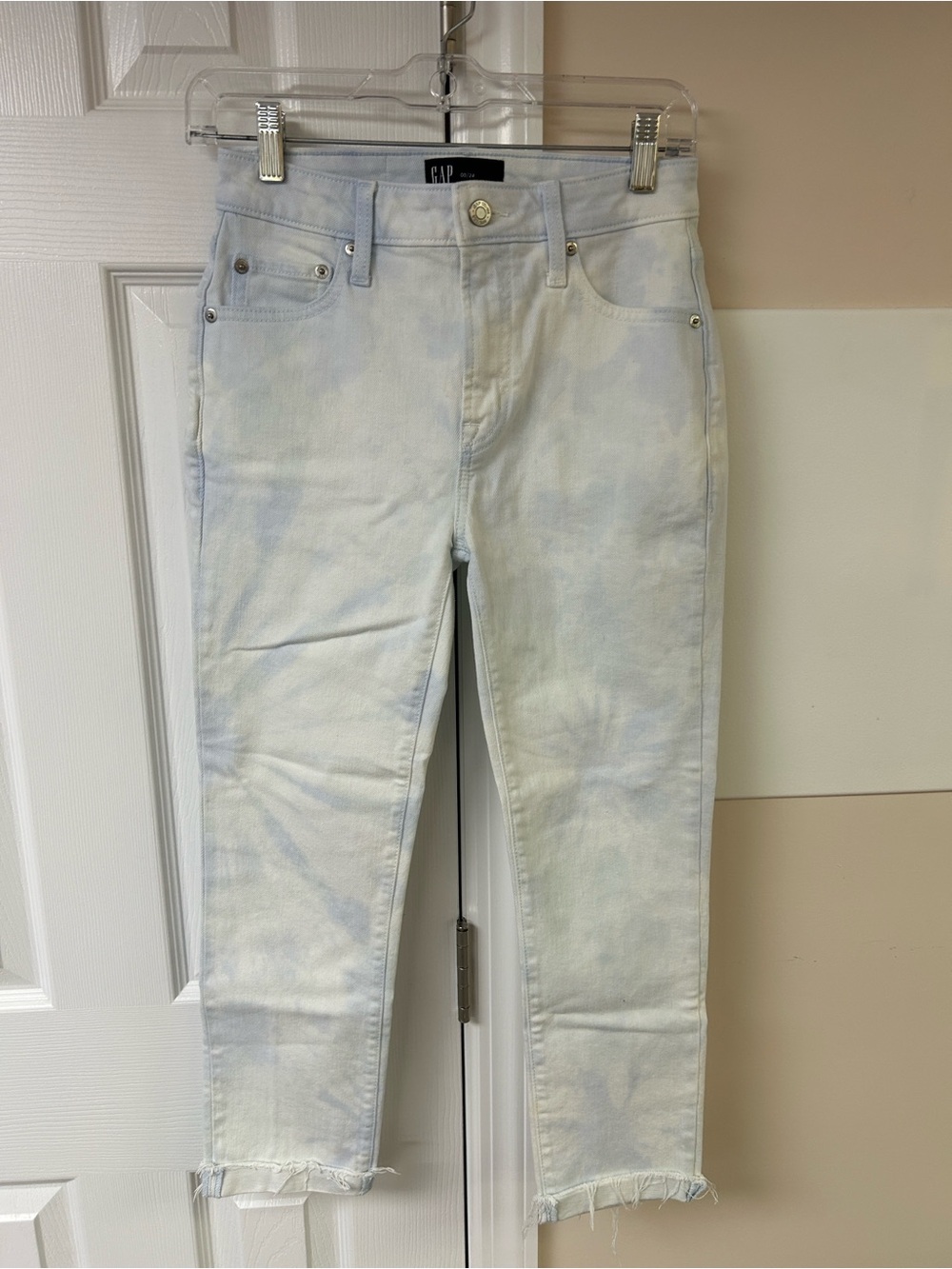 Gap light blue tie dye boyfriend jeans raw hem